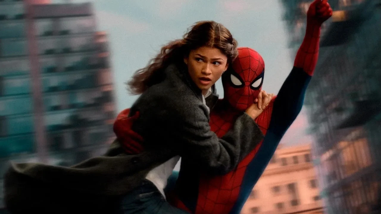 Spider-Man: Brand New Day tar förstaplatsen från Star Wars: The Force Awakens och blir USA:s mest inkomstbringande film någonsin